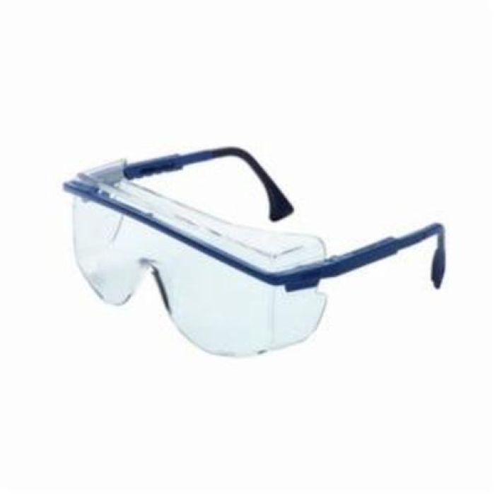 stop safety glasses fogging up